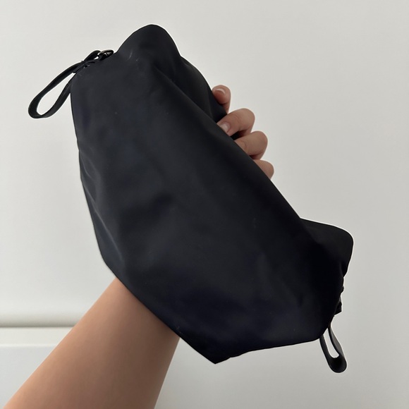 TikTok trendy cosmetic makeup bag excellent condition - Picture 5 of 5